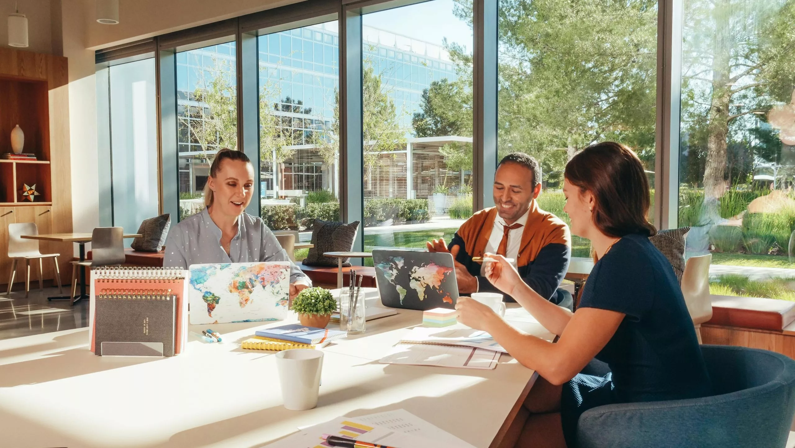 Image for Le bien-être au travail : nos conseils pour travailler en toute sérénité